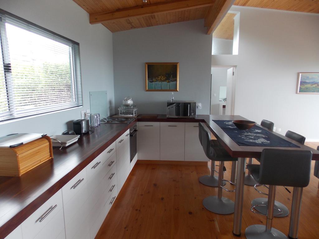 By The Sea Vacation Home Brenton-on-Sea Bagian luar foto
