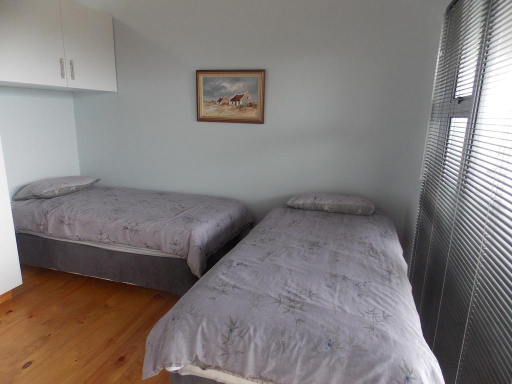 By The Sea Vacation Home Brenton-on-Sea Bagian luar foto